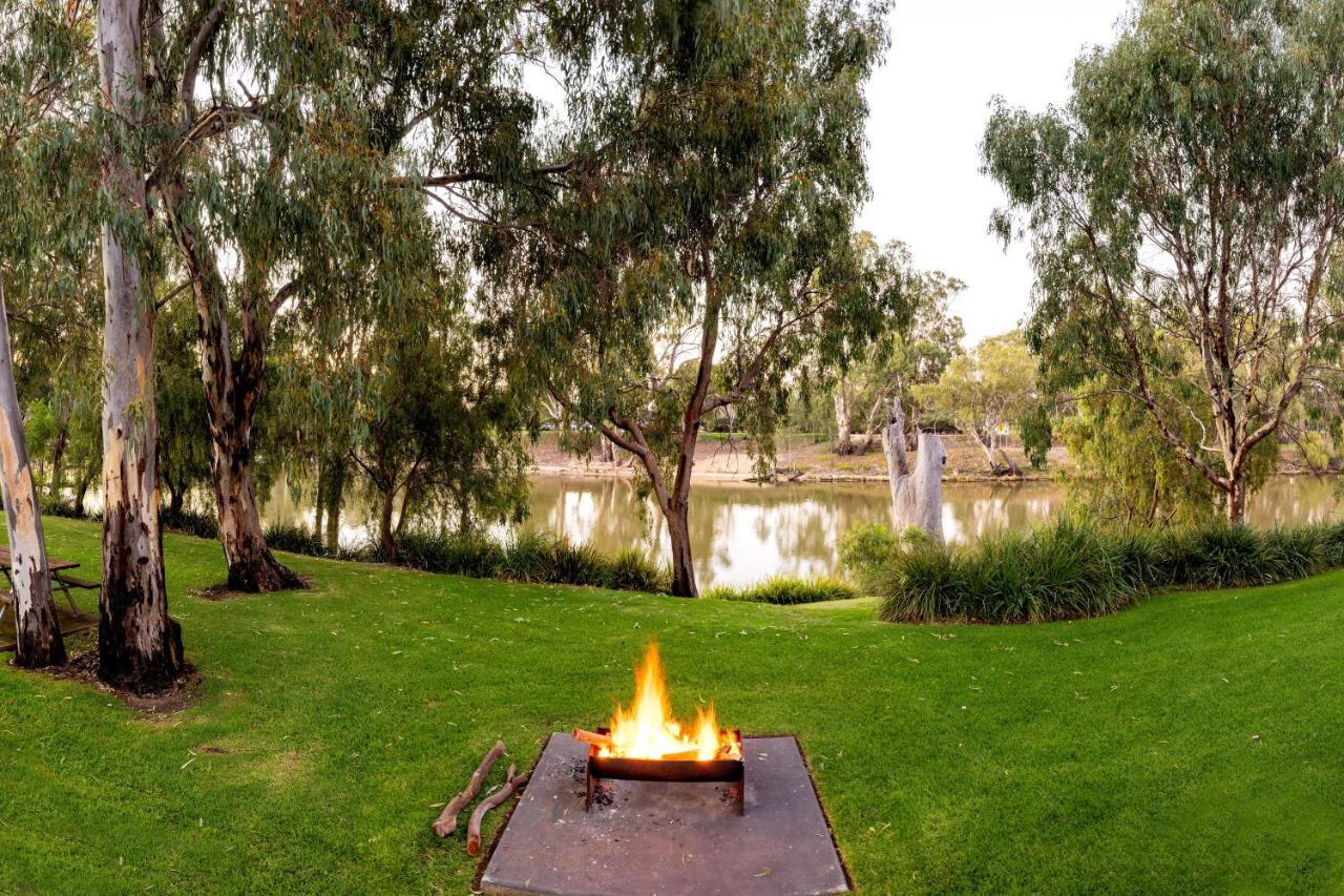 Big4 Deniliquin Holiday Park Buitenkant foto