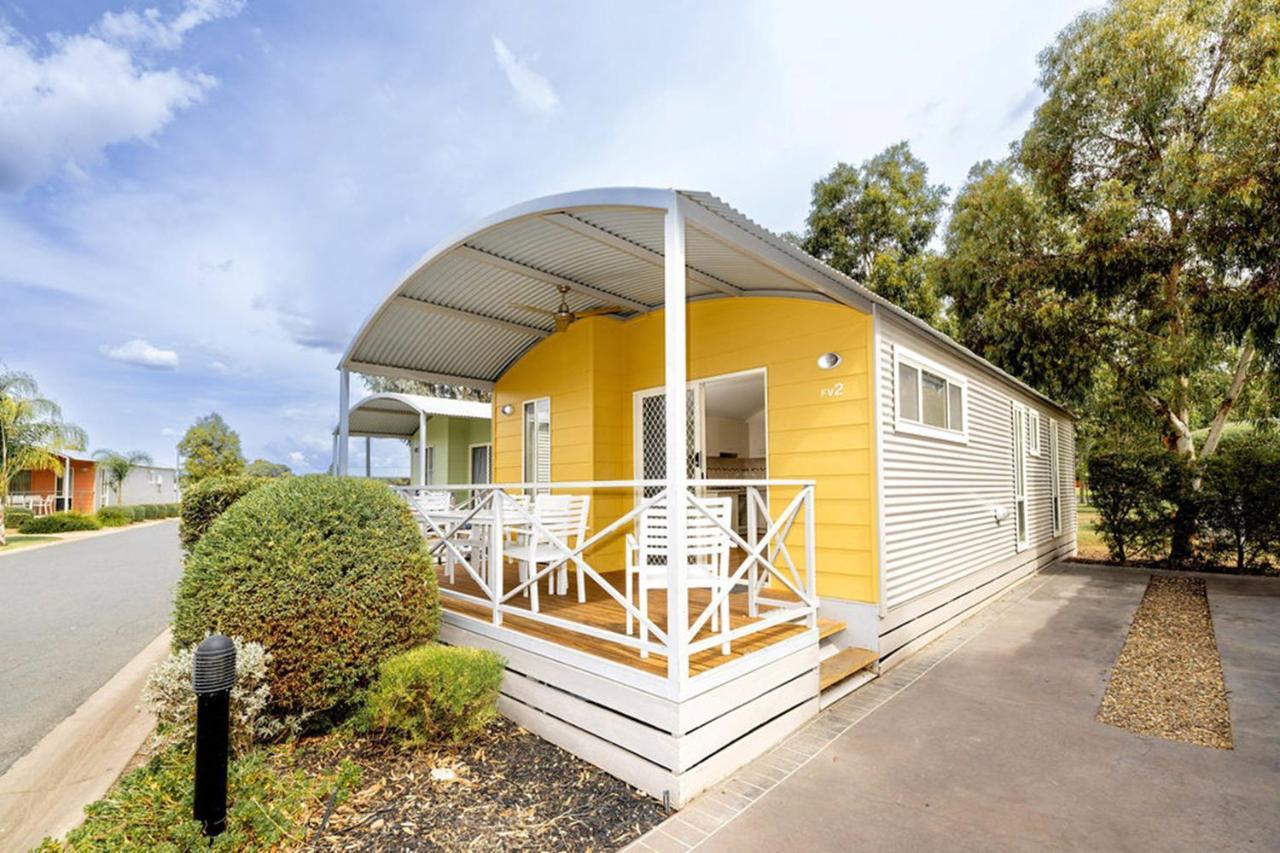 Big4 Deniliquin Holiday Park Kamer foto