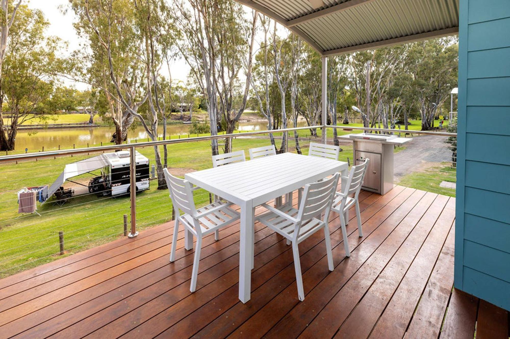 Big4 Deniliquin Holiday Park Kamer foto