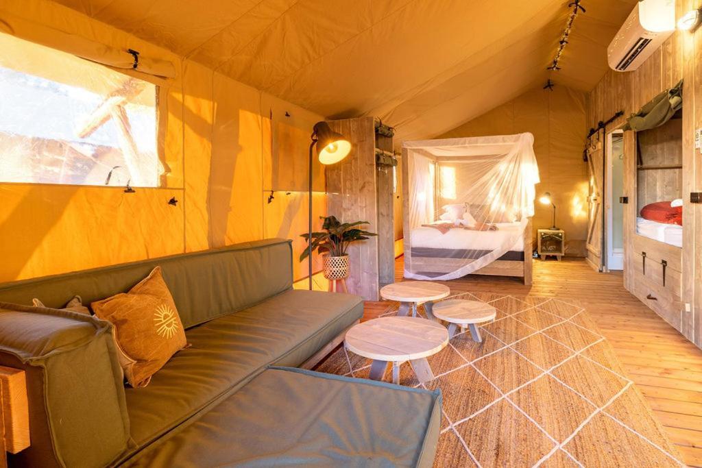 Big4 Deniliquin Holiday Park Buitenkant foto